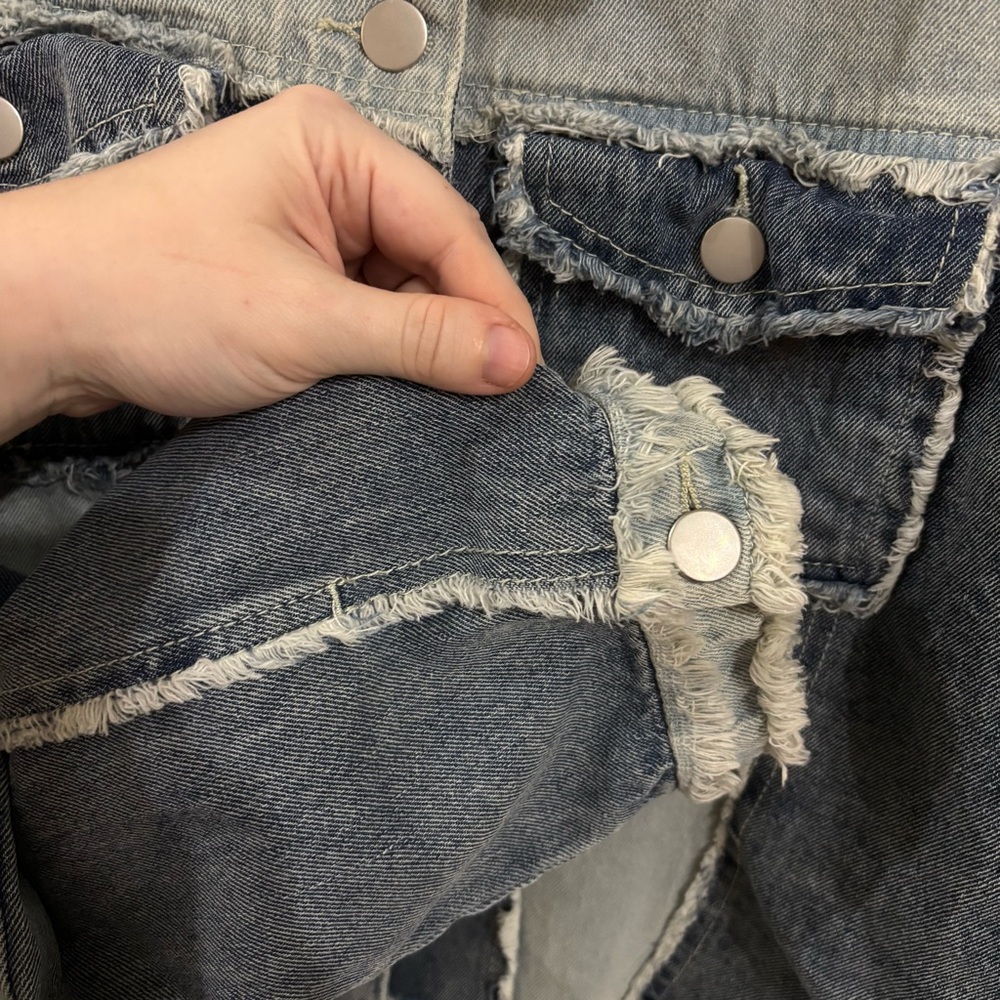 Pol Two-Tone Patchwork Distressed Jean Jacket - image 5